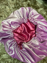 Load image into Gallery viewer, Velvet Pink Bonnet Box